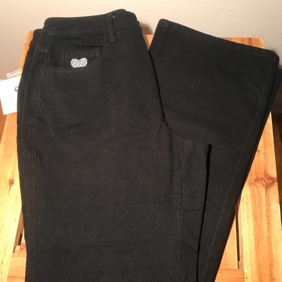 Dream Jeans by Quaker Factory Bootcut Jeans-SZ 4 ** New With Tags** - Picture 6 of 7